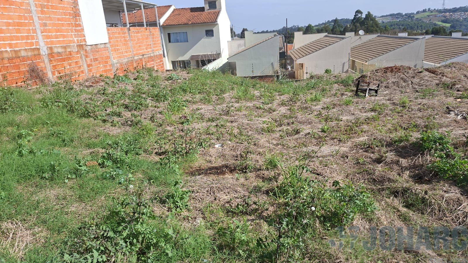 Terreno para venda no Loteamento Residencial Villagio Di em Apucarana com 275m² por R$ 120.000,00