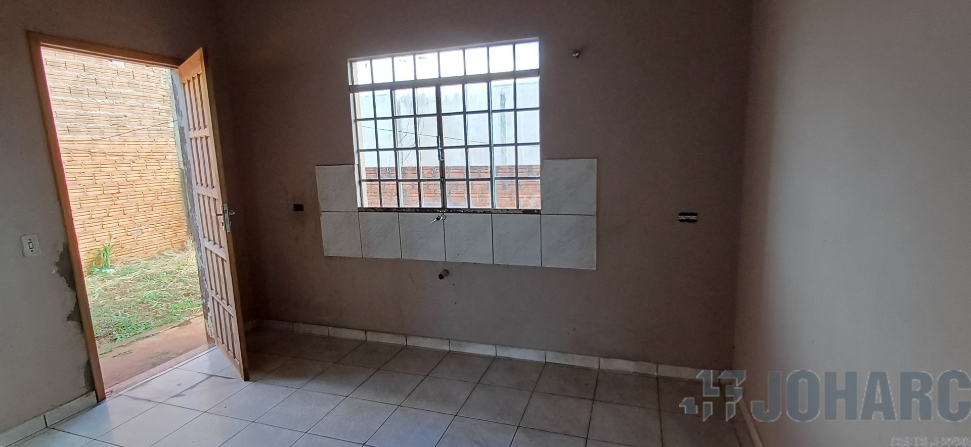 Casa Residencial para locacao no Residencial Interlagos em Apucarana com 220m² por R$ 850,00