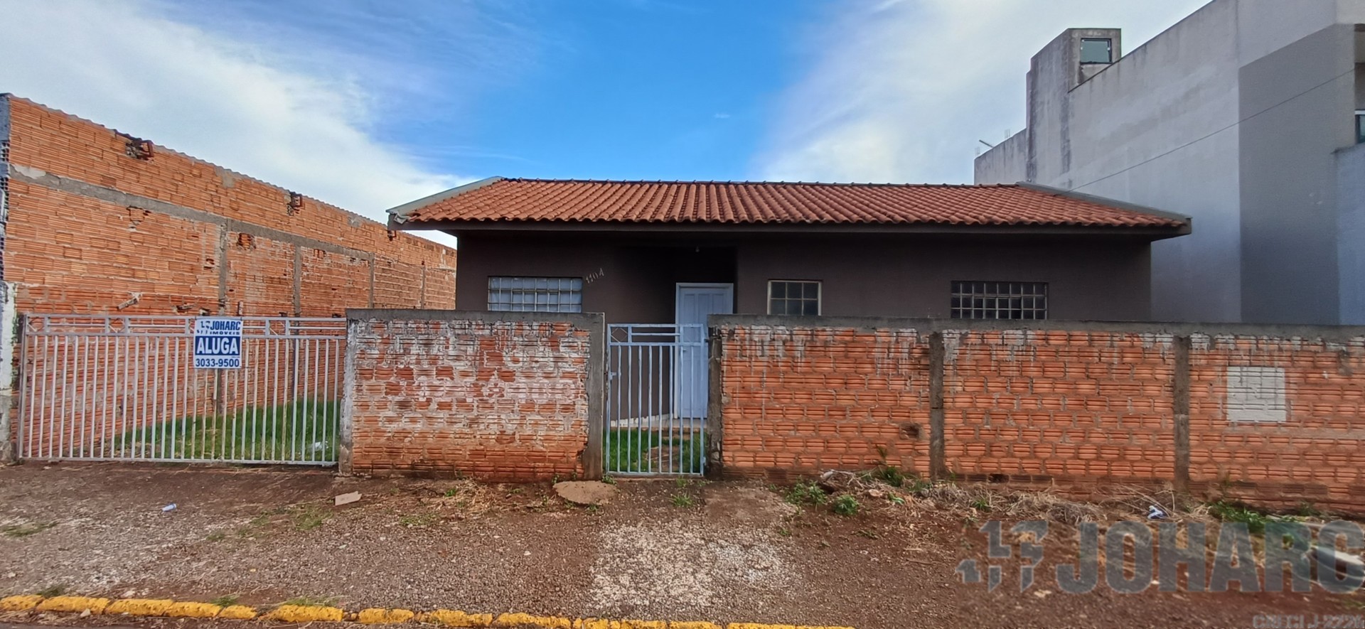 Casa Residencial para locacao no Residencial Interlagos em Apucarana com 220m² por R$ 850,00