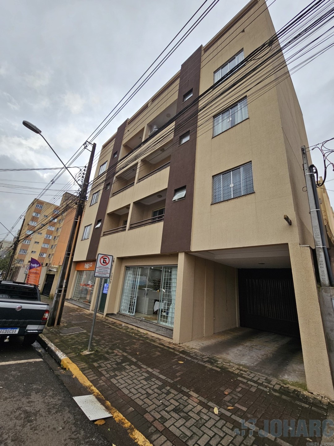 Apartamento para locacao no Centro em Apucarana com 90m² por R$ 1.450,00