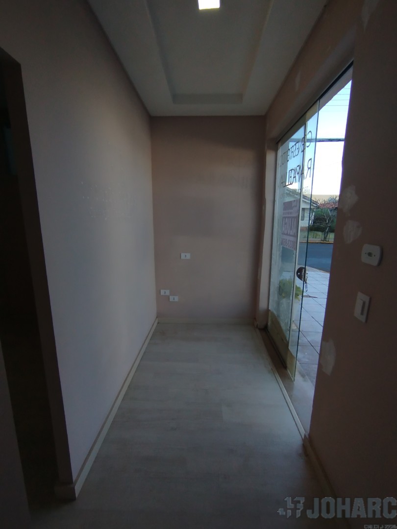 Sala Comercial para locacao no Centro em Apucarana com 0m² por R$ 900,00