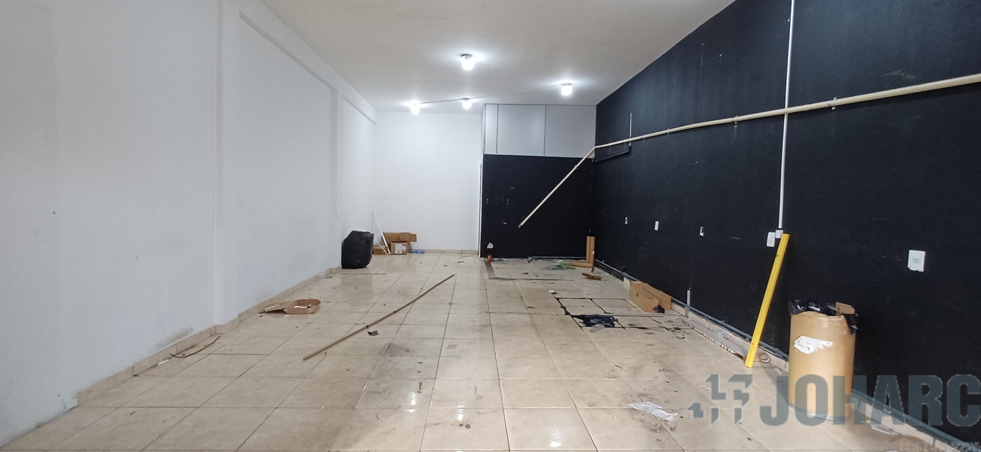 Sala Comercial para locacao no Jardim Menegazzo em Apucarana com 0m² por R$ 1.200,00