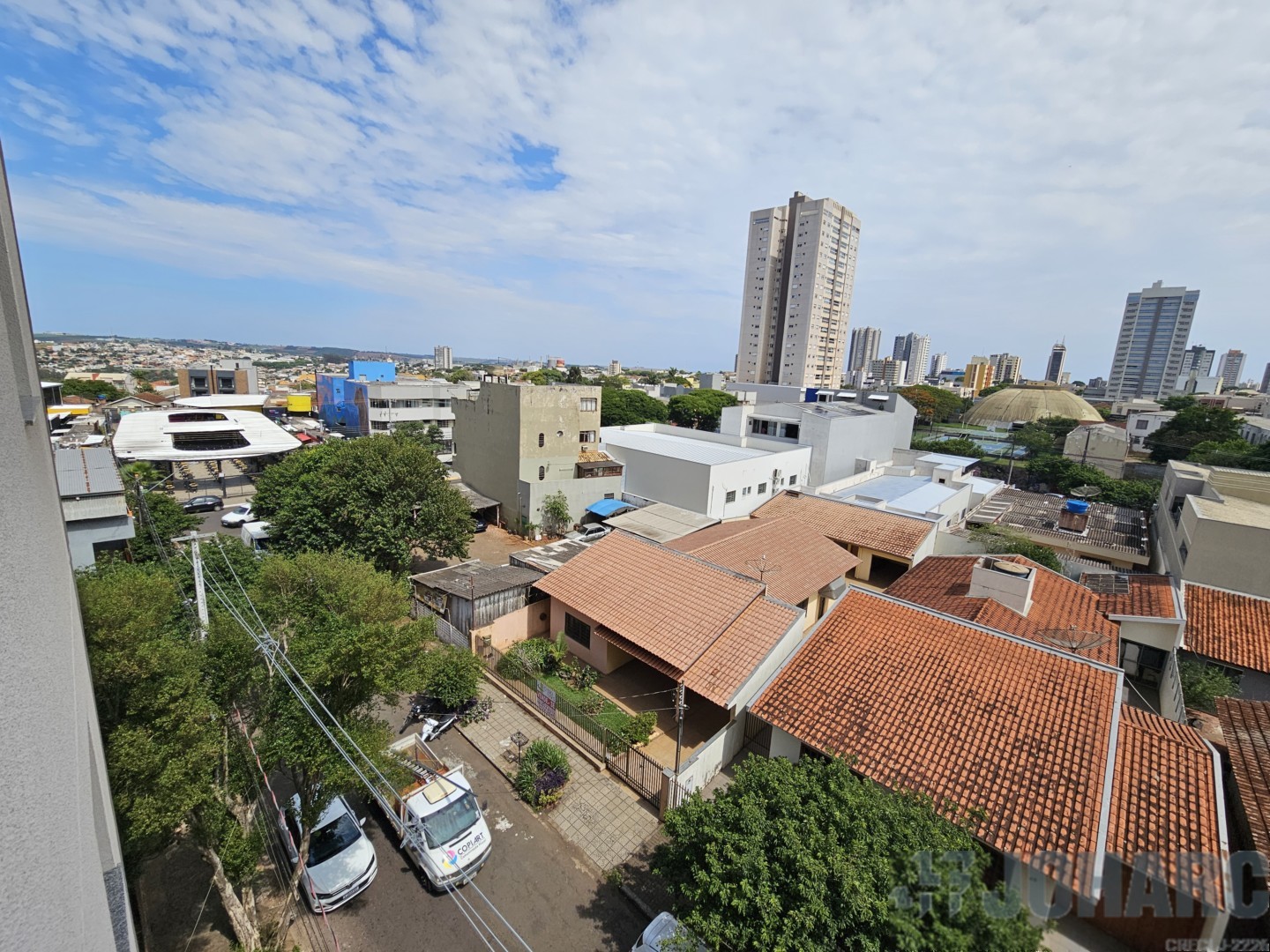 Apartamento para locacao no Centro em Apucarana com 84m² por R$ 1.980,00