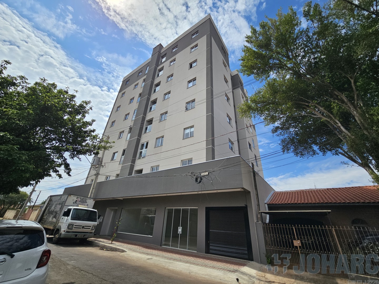 Apartamento para locacao no Centro em Apucarana com 84m² por R$ 1.980,00