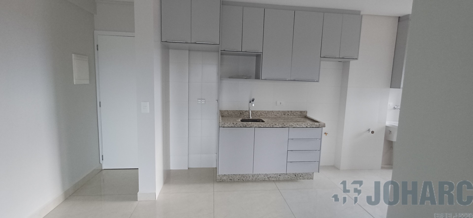 Apartamento para locacao no Centro em Apucarana com 84m² por R$ 1.980,00