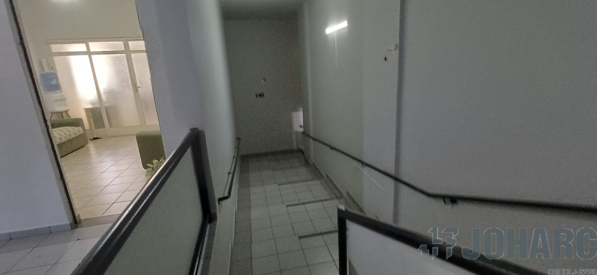 Sala Comercial para locacao no Centro em Apucarana com 0m² por R$ 900,00