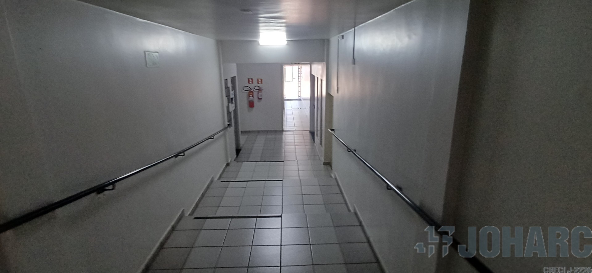 Sala Comercial para locacao no Centro em Apucarana com 0m² por R$ 900,00
