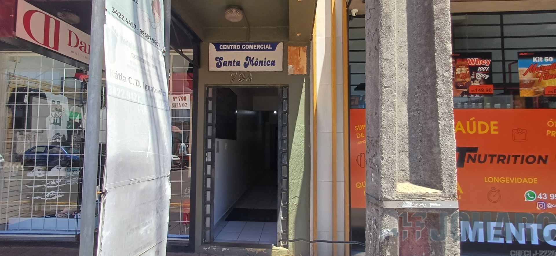 Sala Comercial para locacao no Centro em Apucarana com 0m² por R$ 900,00