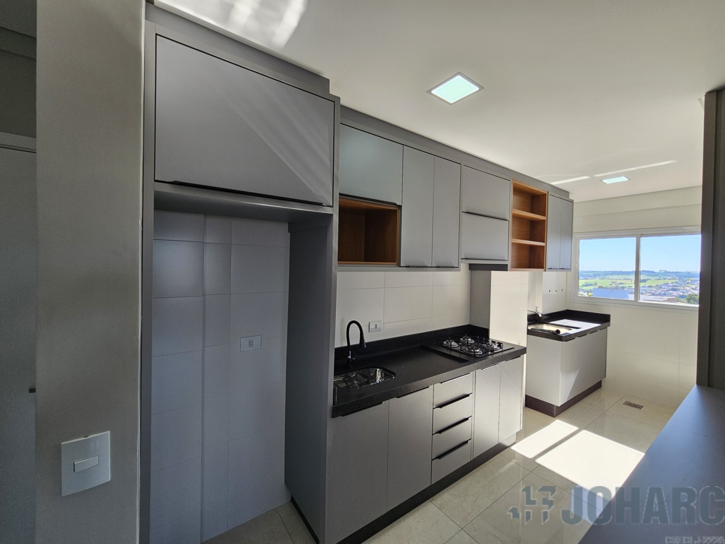 Apartamento para locacao no Centro em Apucarana com 75m² por R$ 2.350,00