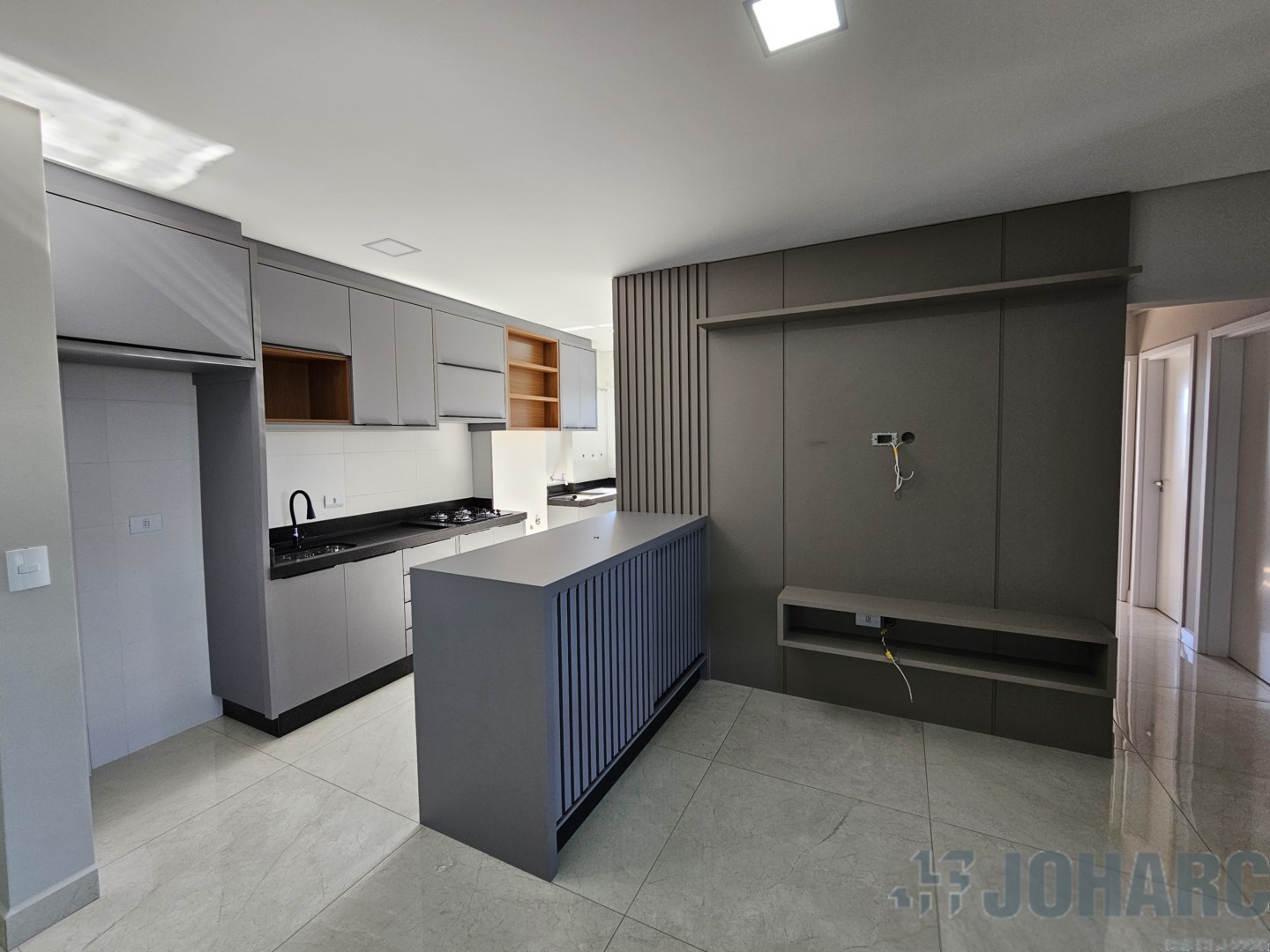 Apartamento para locacao no Centro em Apucarana com 75m² por R$ 2.350,00