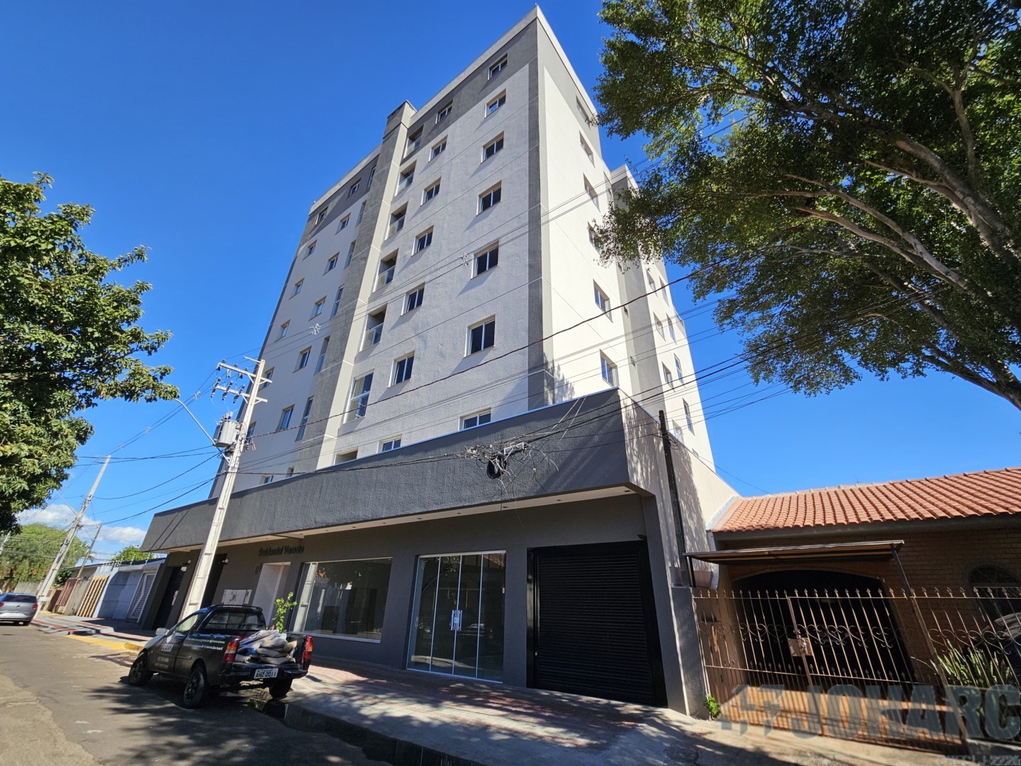 Apartamento para locacao no Centro em Apucarana com 75m² por R$ 2.350,00