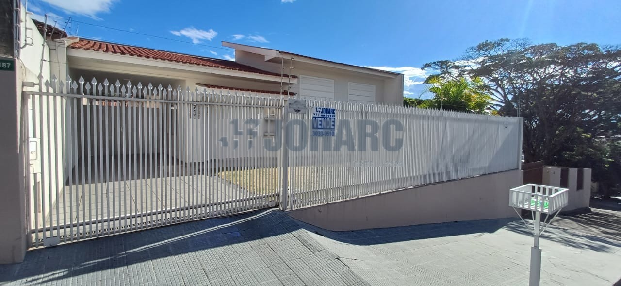 Casa Residencial para venda no Centro em Apucarana com 560m² por R$ 1.050.000,00