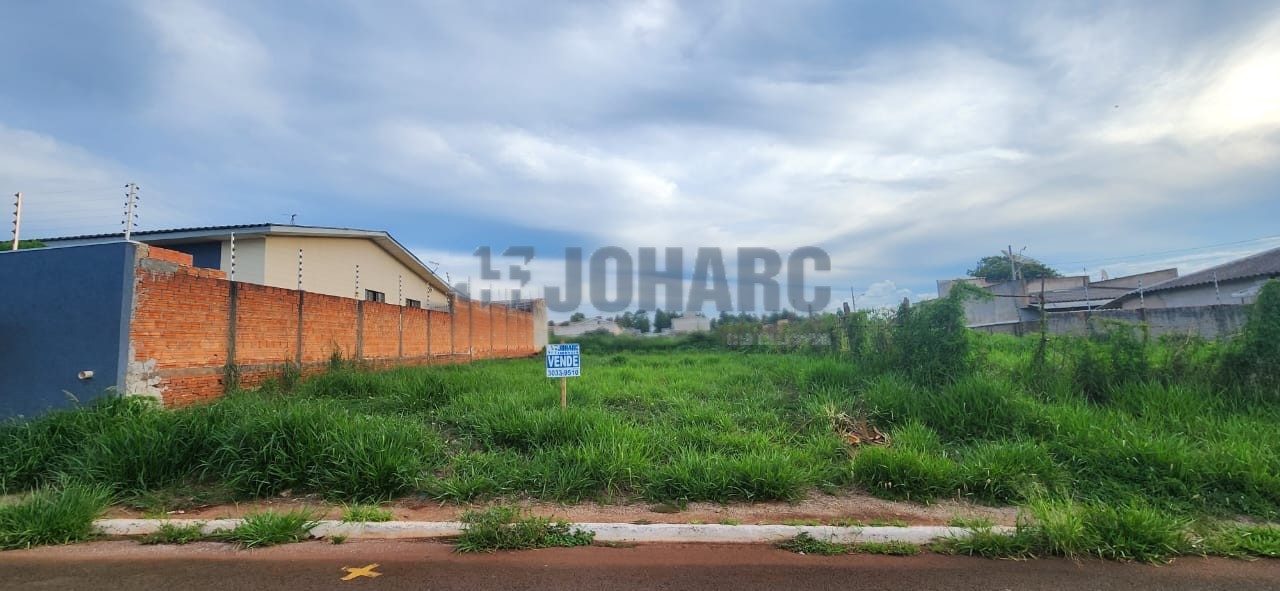 Terreno para venda no Loteamento Central em Apucarana com 360m² por R$ 110.000,00