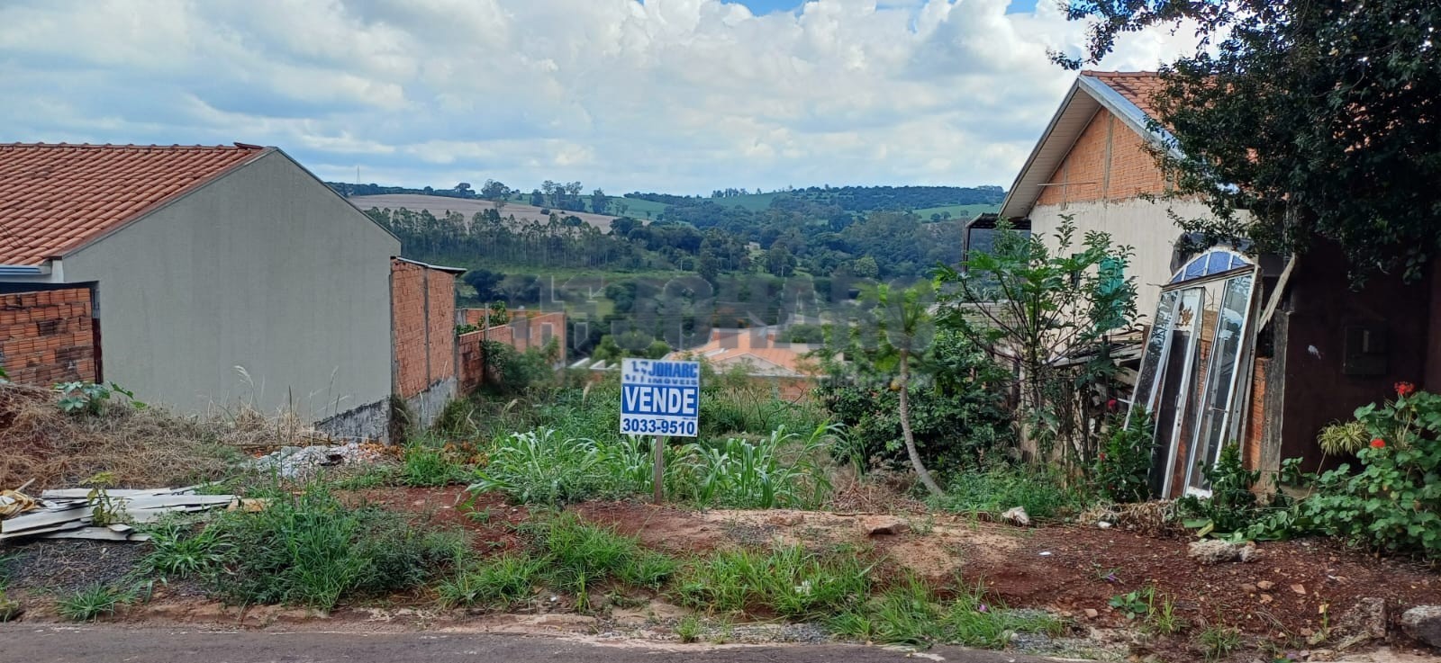 Terreno para venda no Residencial Interlagos em Apucarana com 275m² por R$ 100.000,00
