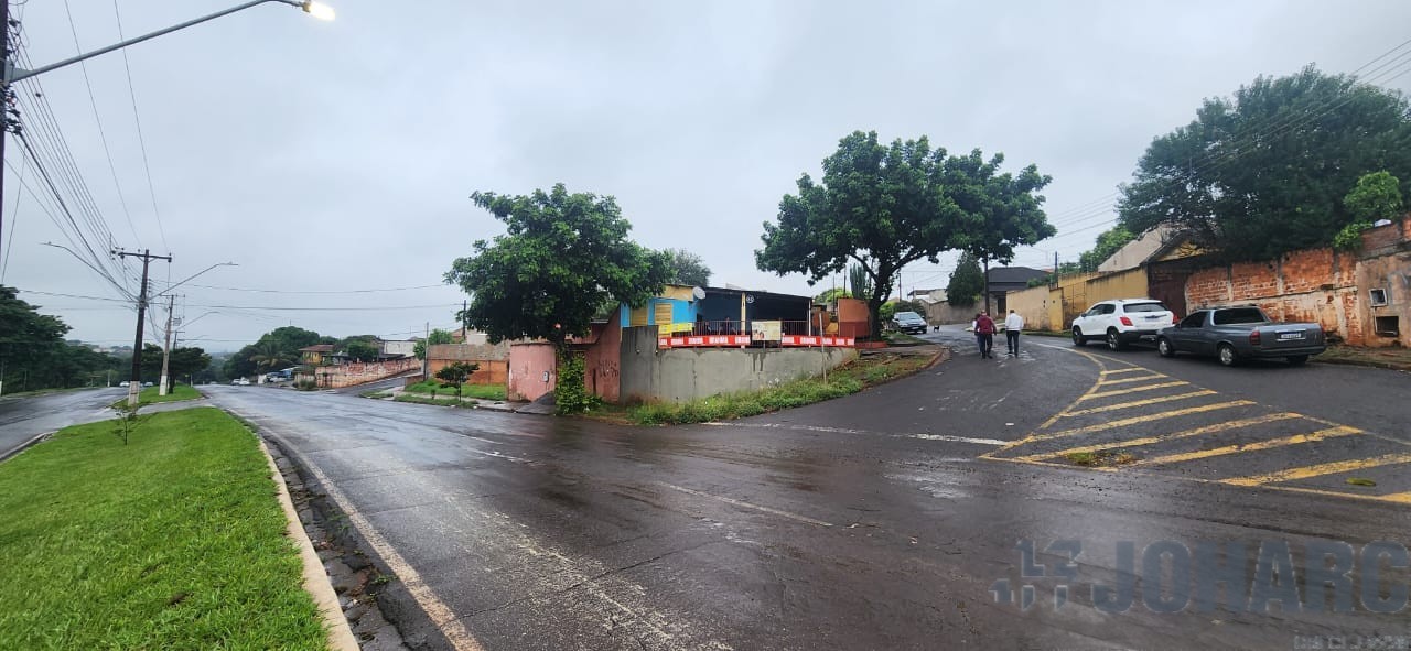Casa Comercial para venda no Jacomo Violin em Londrina com 360m² por R$ 300.000,00