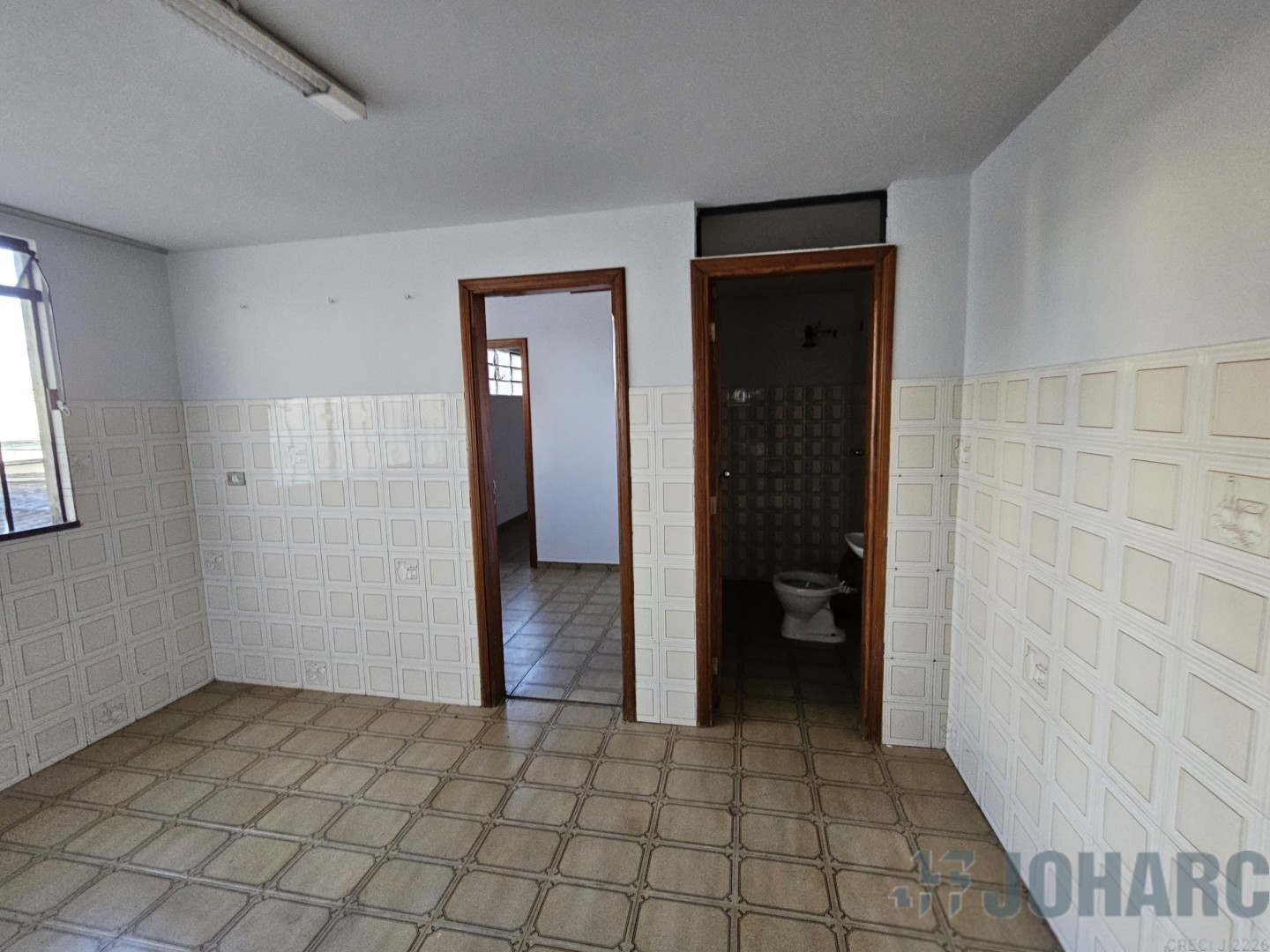 Apartamento para locacao no Centro em Apucarana com 0m² por R$ 2.000,00