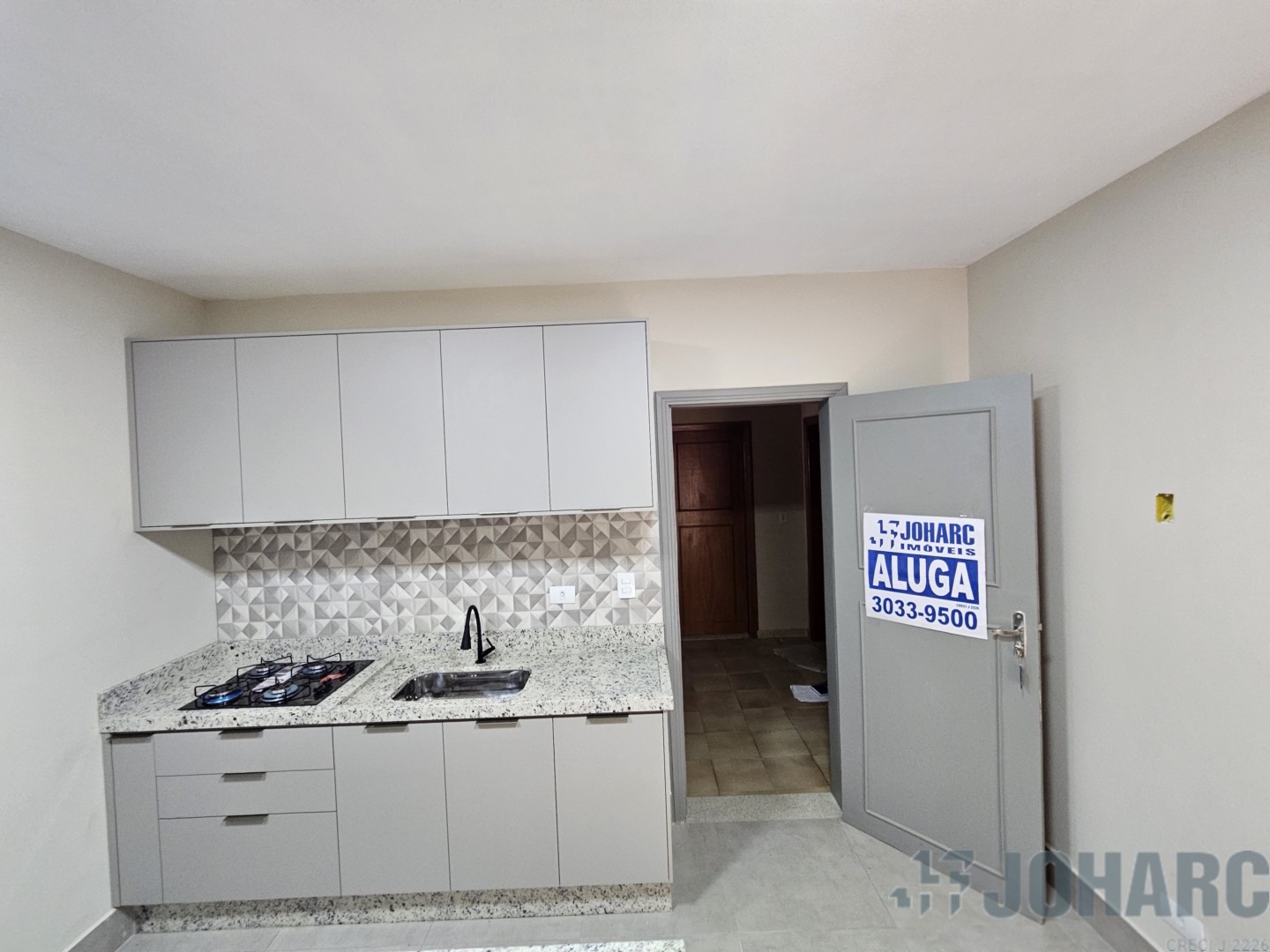 Apartamento para locacao no Centro em Apucarana com 60m² por R$ 1.800,00