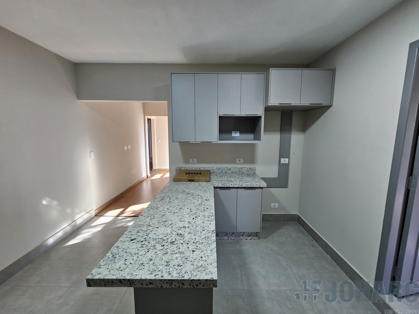 Apartamento para locacao no Centro em Apucarana com 60m² por R$ 1.800,00