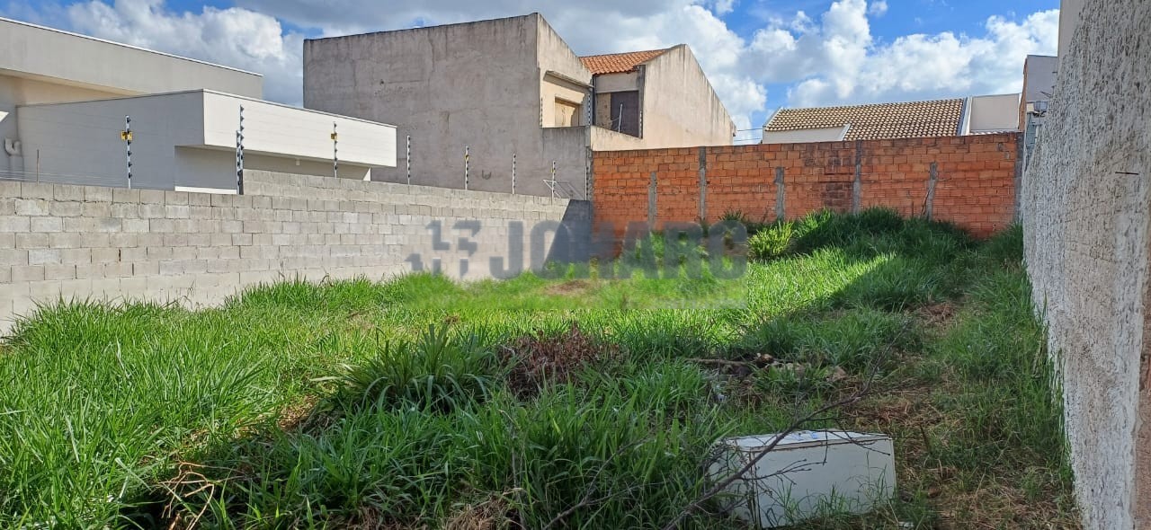 Terreno para venda no Nucleo Habitacional Vale Verde em Apucarana com 222,86m² por R$ 75.000,00
