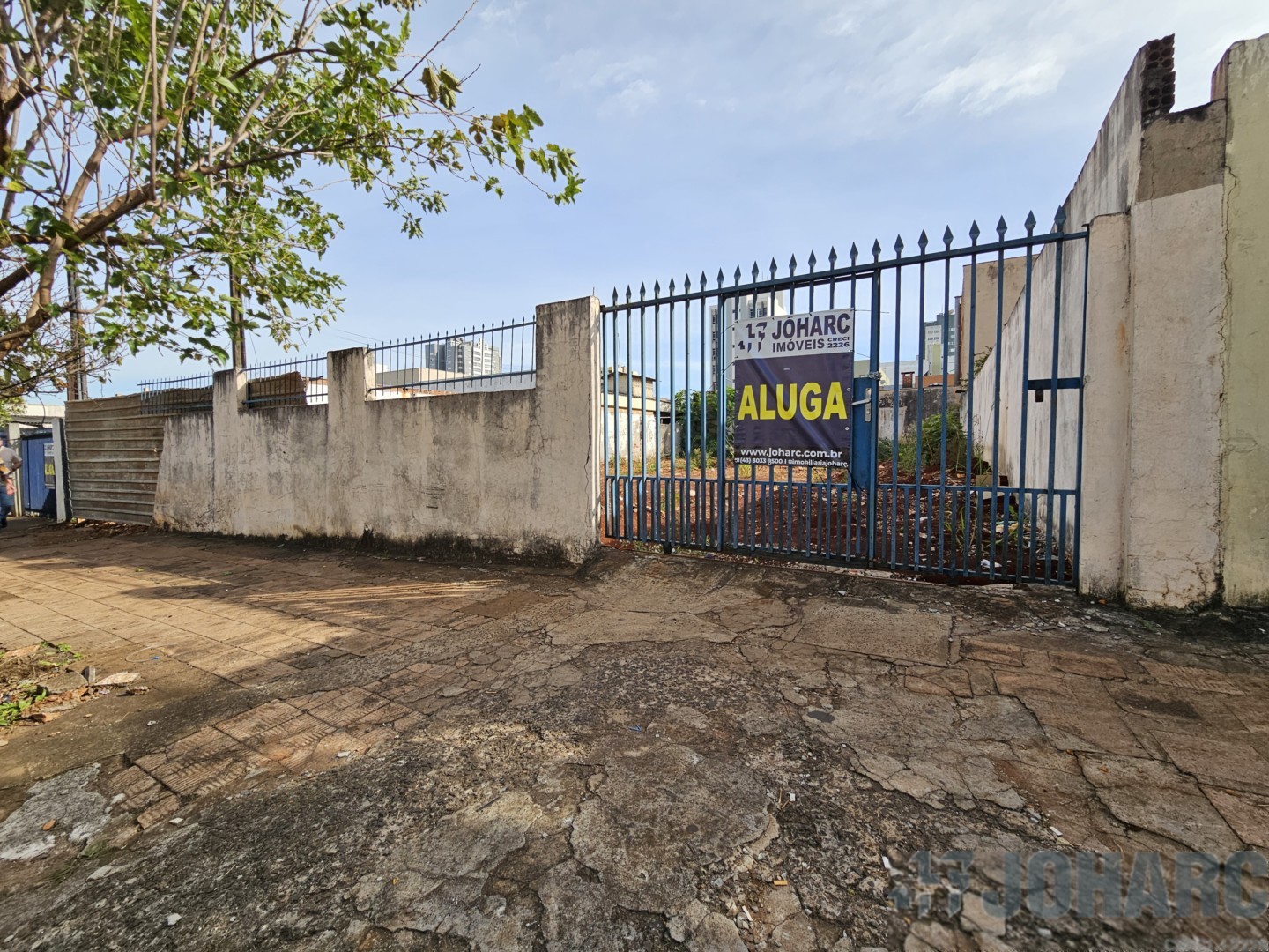 Terreno para locacao no Centro em Apucarana com 950m² por R$ 7.900,00