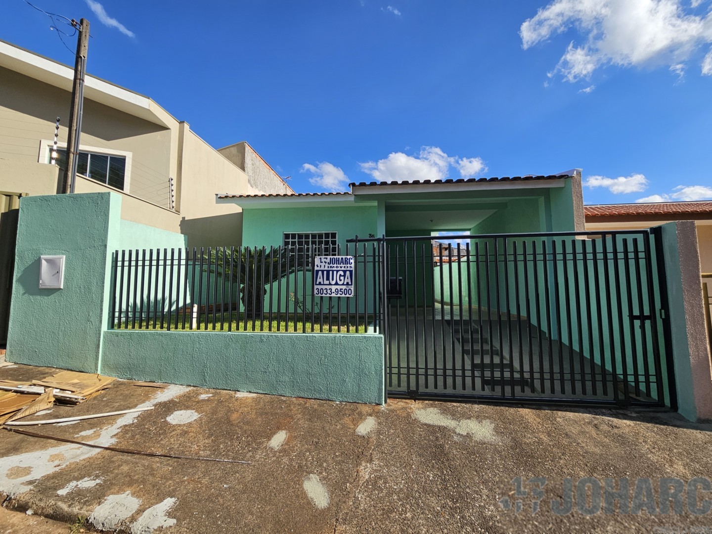 Casa Residencial para locacao no Jardim Catuai III em Apucarana com 183,2m² por R$ 1.150,00