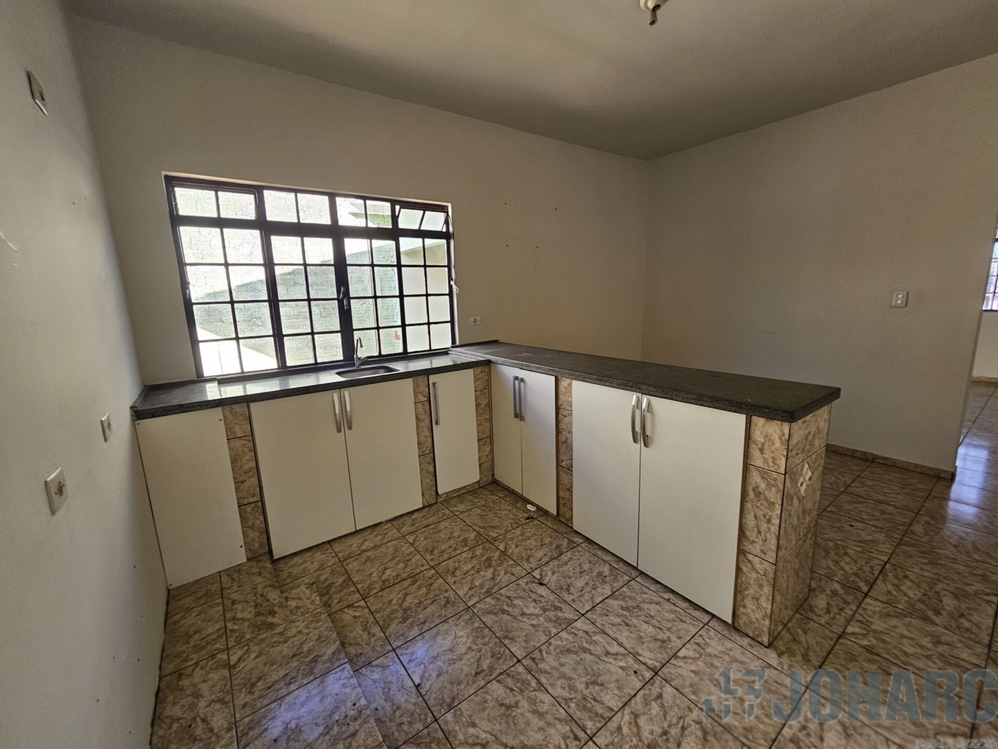 Casa Residencial para locacao no Jardim Tibagi em Apucarana com 360,18m² por R$ 950,00