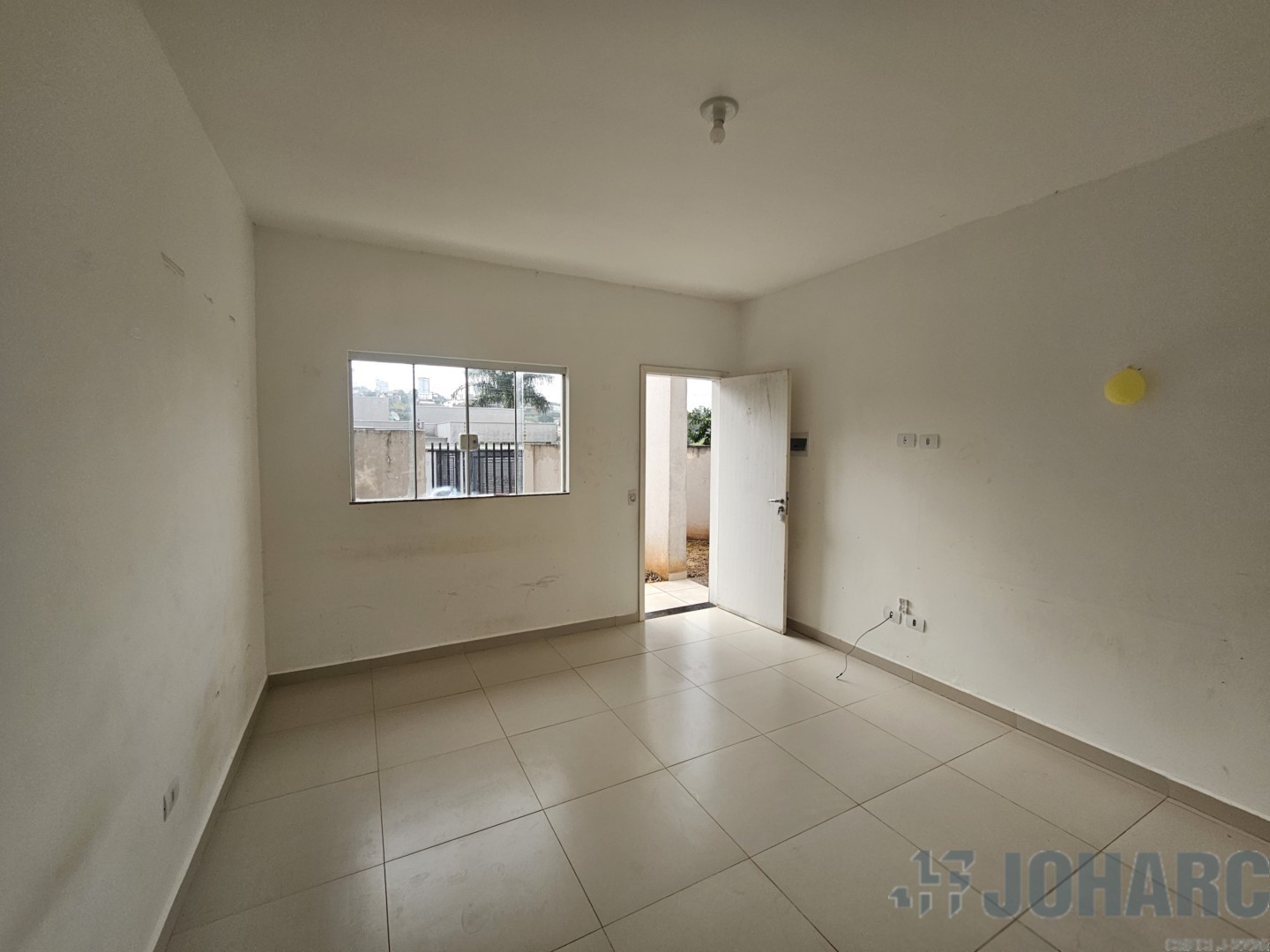 Casa Residencial para locacao no Loteamento Jardim por do Sol em Apucarana com 145m² por R$ 1.200,00