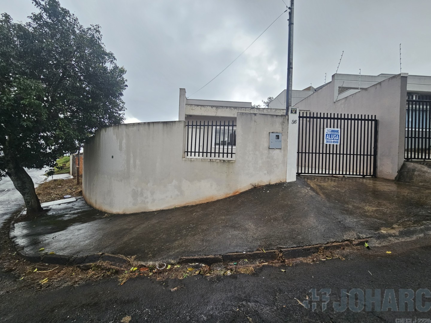 Casa Residencial para locacao no Loteamento Jardim por do Sol em Apucarana com 145m² por R$ 1.200,00