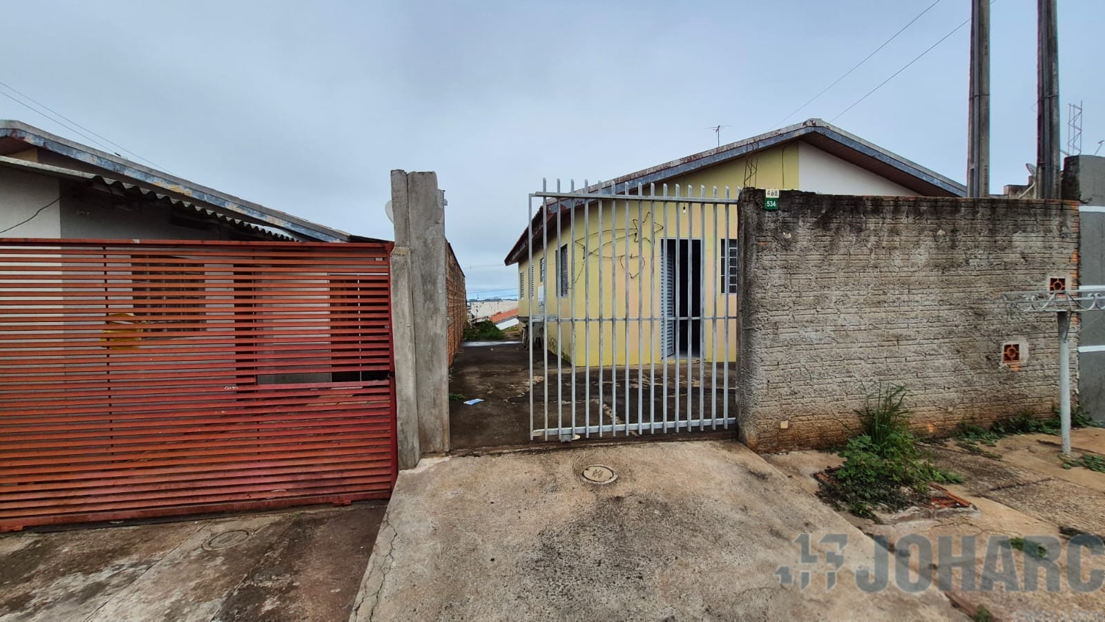 Casa Residencial para venda no Jardim Santos Dumont III em Apucarana com 125m² por R$ 75.000,00