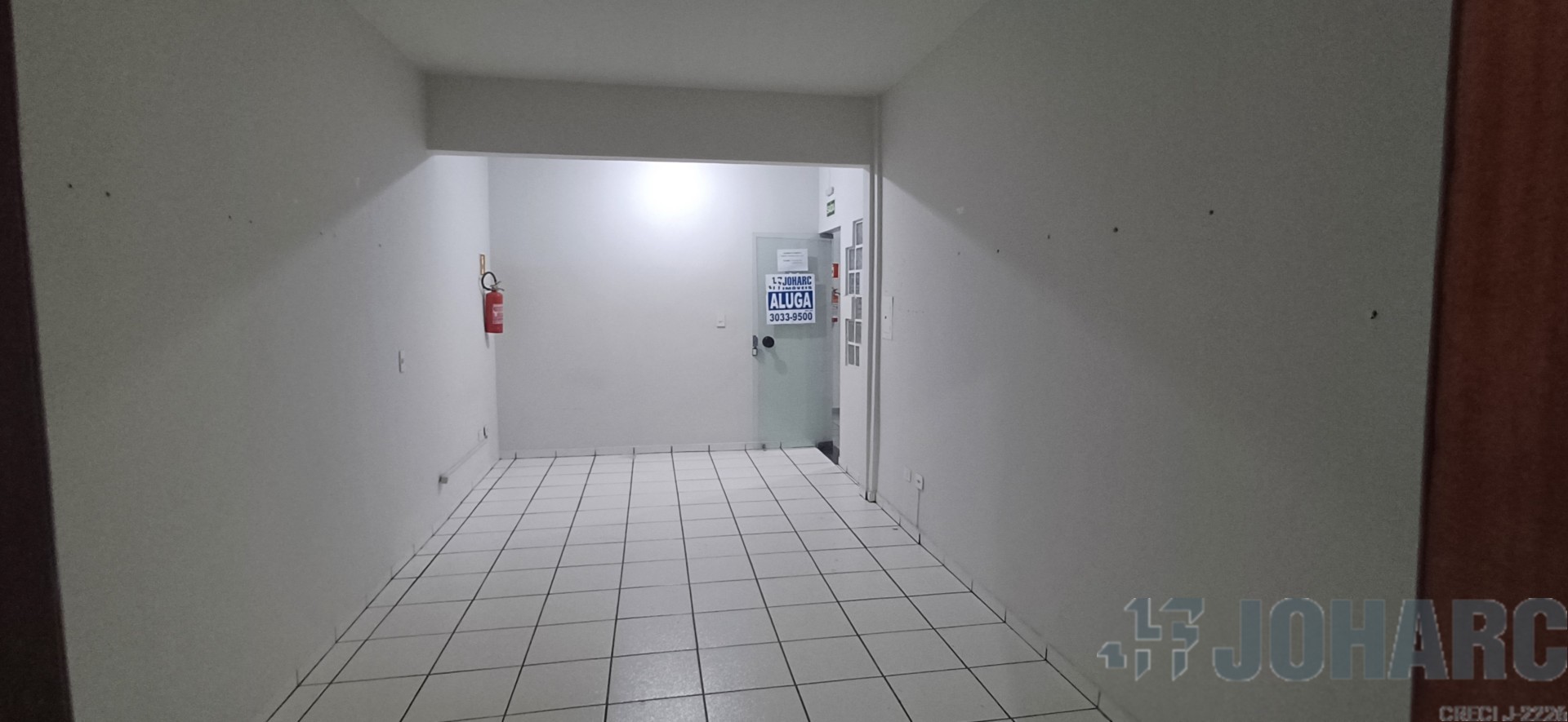 Sala Comercial para locacao no Centro em Apucarana com 0m² por R$ 1.320,00
