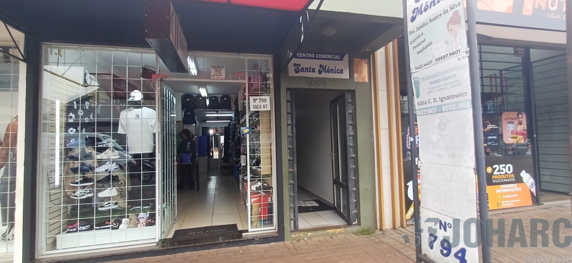 Sala Comercial para locacao no Centro em Apucarana com 0m² por R$ 1.320,00