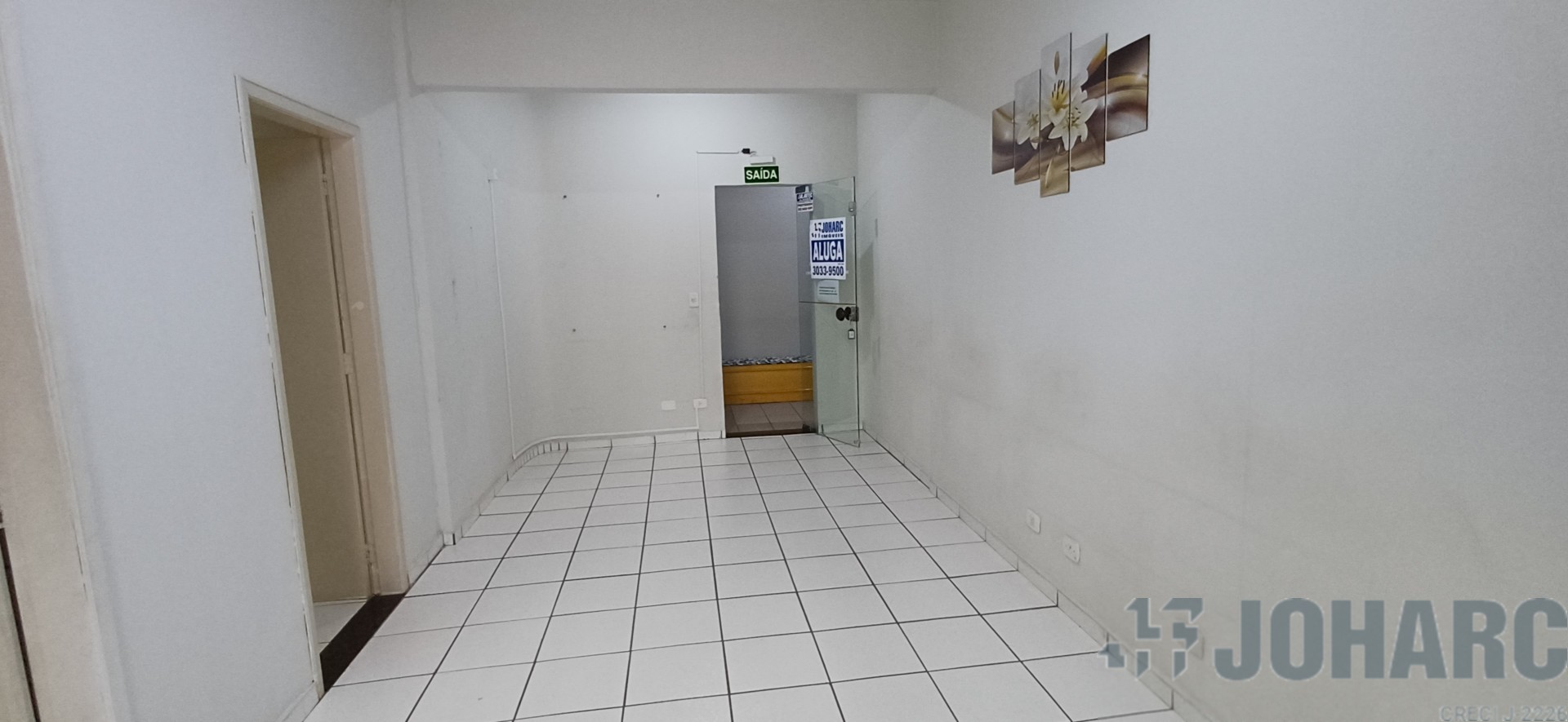 Sala Comercial para locacao no Centro em Apucarana com 0m² por R$ 900,00