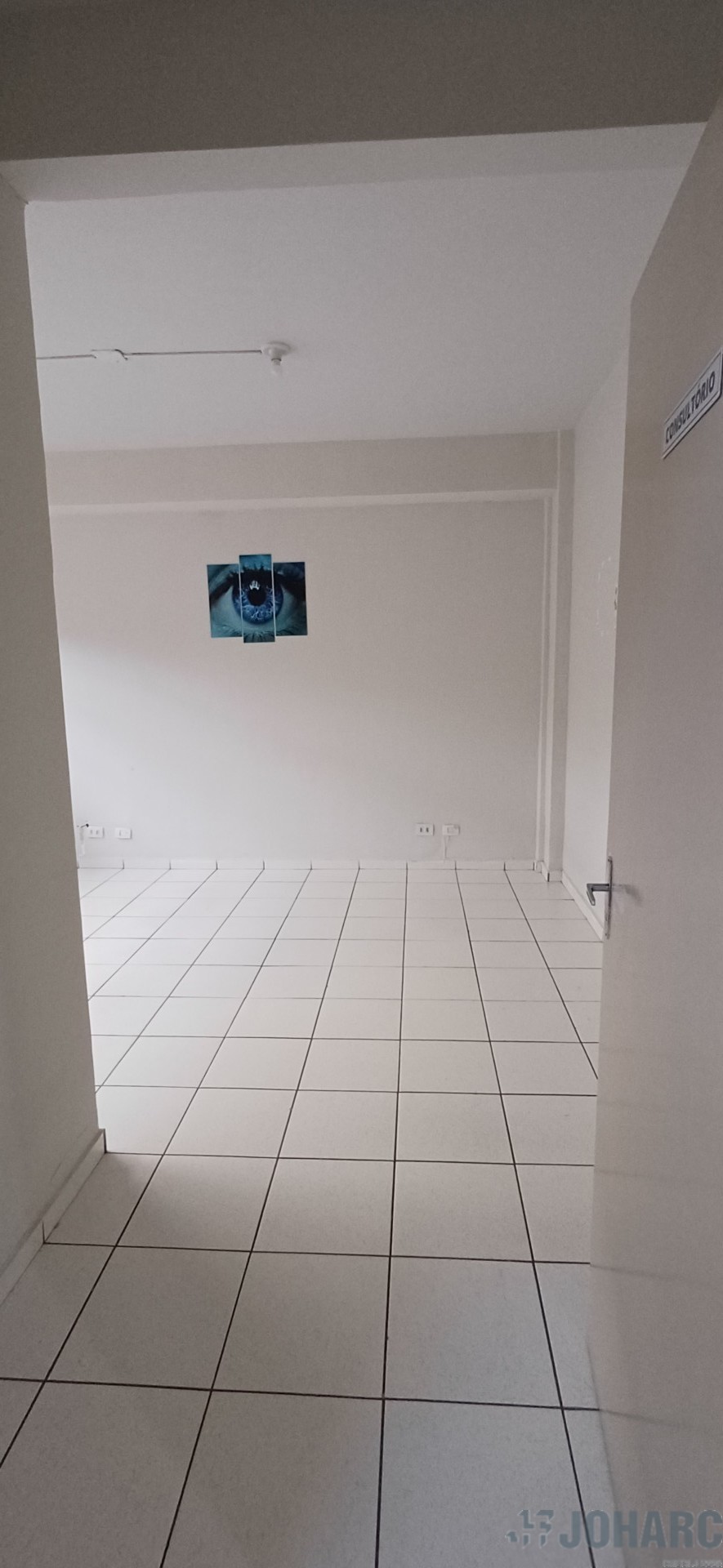 Sala Comercial para locacao no Centro em Apucarana com 0m² por R$ 900,00
