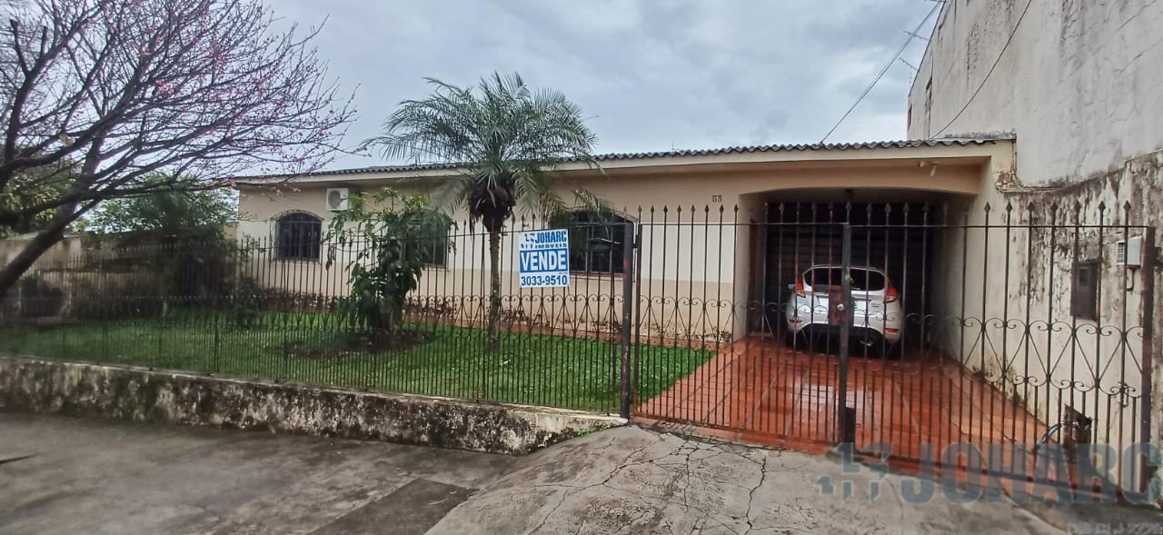 Casa Residencial para venda no Centro em Apucarana com 288,66m² por R$ 700.000,00
