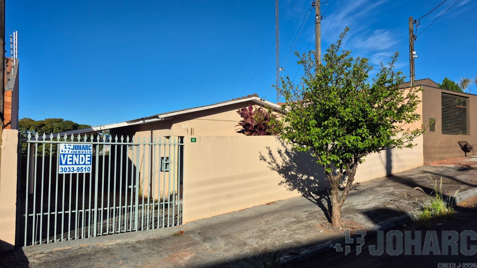 Casa Residencial para venda no Jardim Independencia em Apucarana com 360m² por R$ 295.000,00