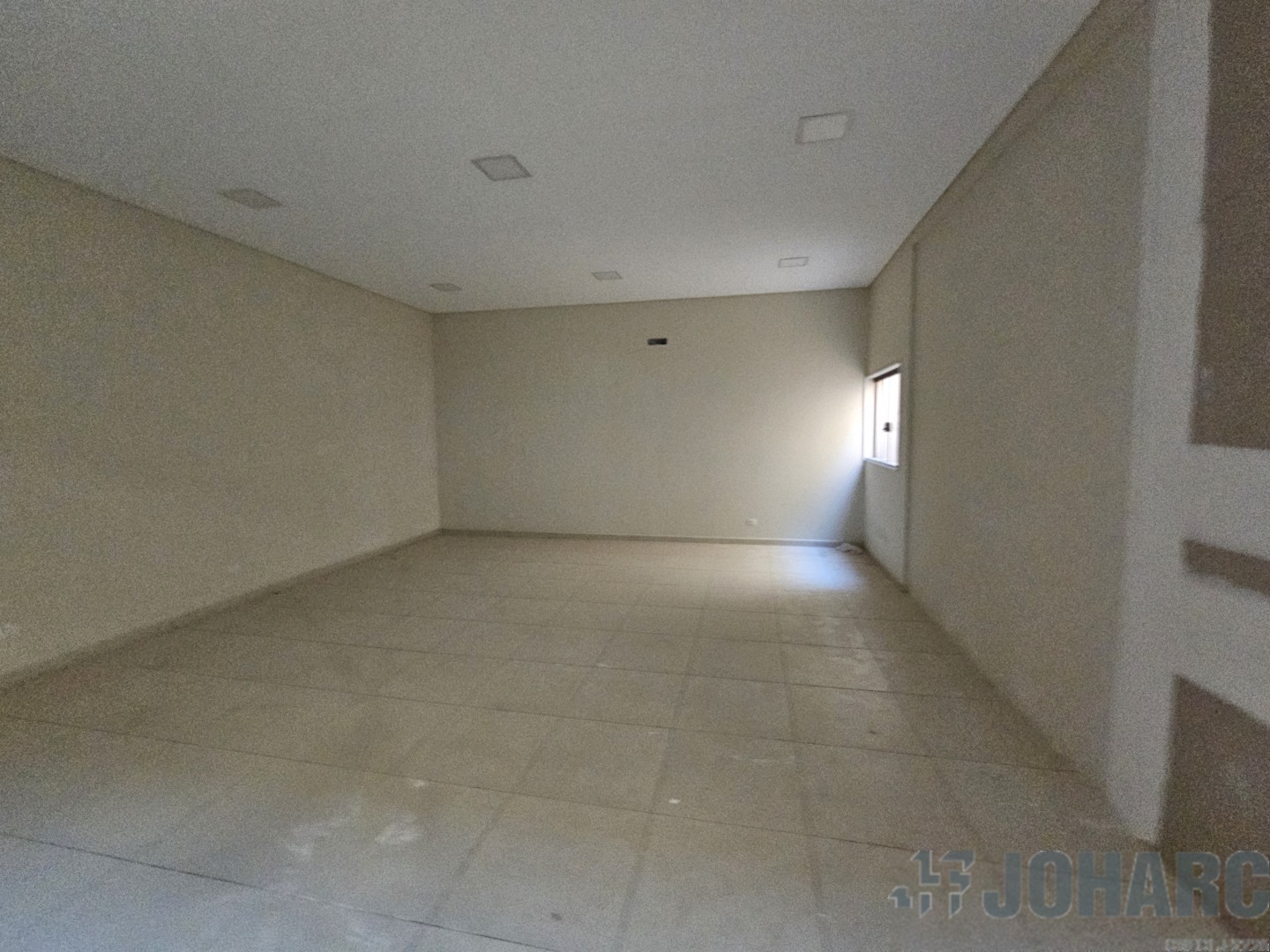 Sala Comercial para locacao no Centro em Cambira com 360m² por R$ 980,00