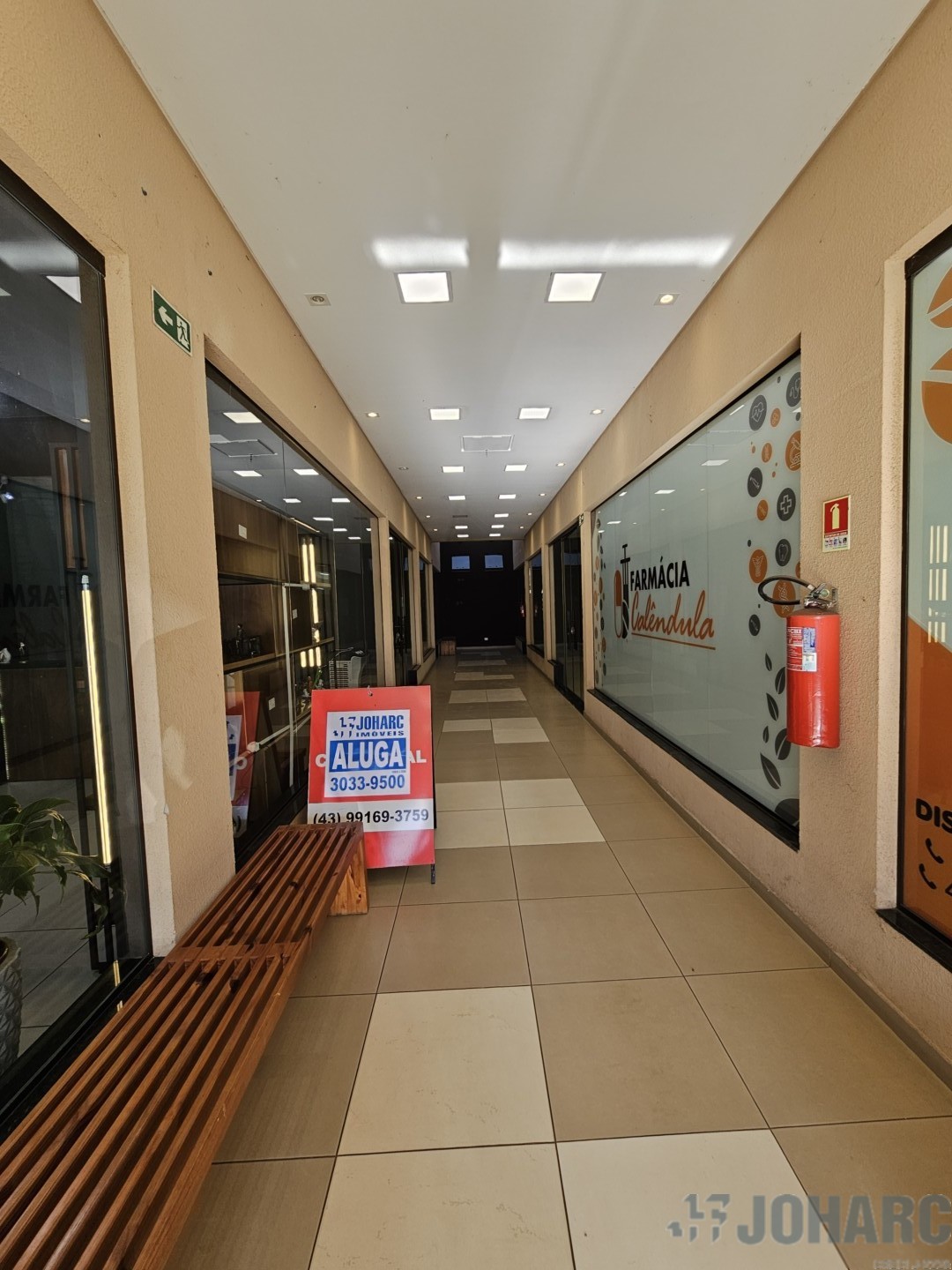 Sala Comercial para locacao no Centro em Cambira com 360m² por R$ 980,00