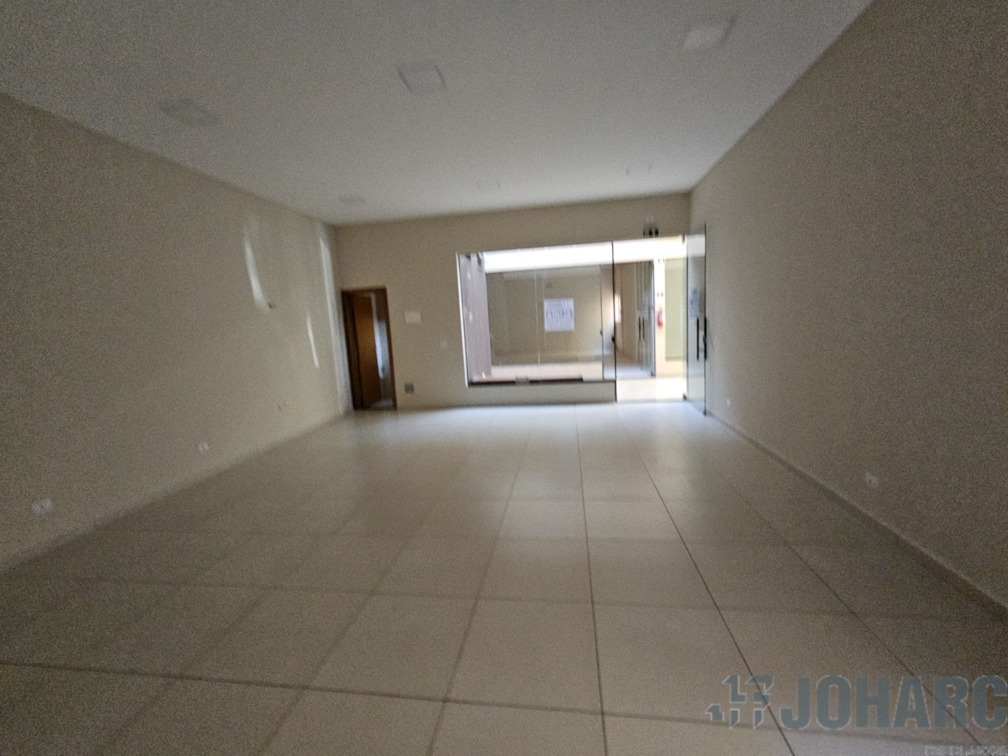 Sala Comercial para locacao no Centro em Cambira com 360m² por R$ 980,00