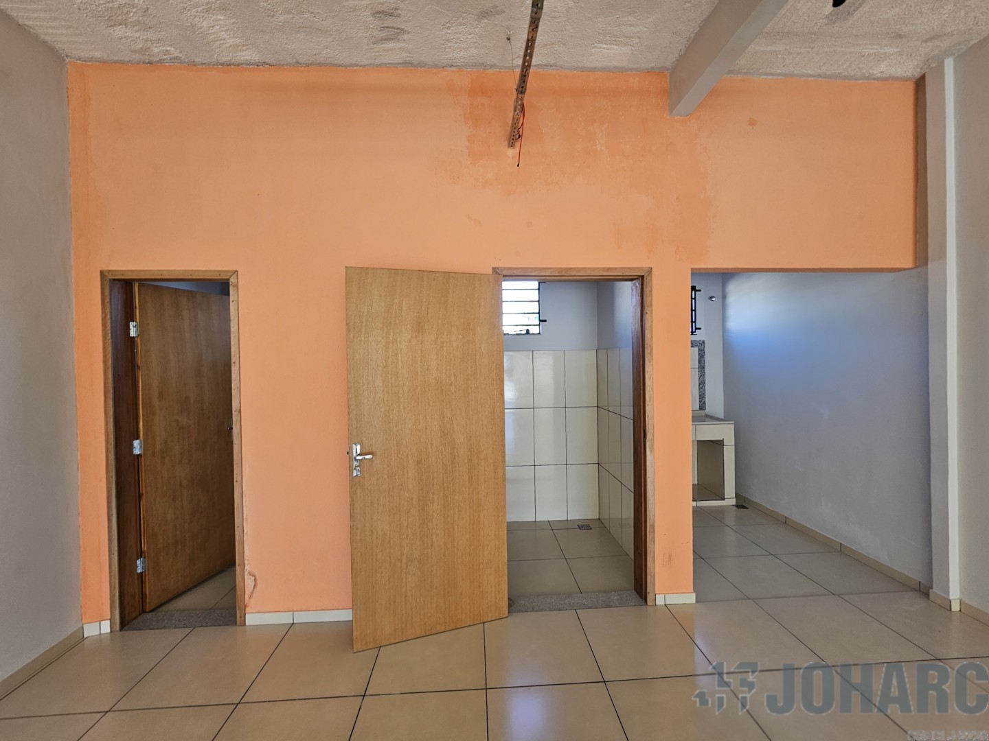 Sala Comercial para locacao no Jardim Catuai III em Apucarana com 375m² por R$ 1.400,00