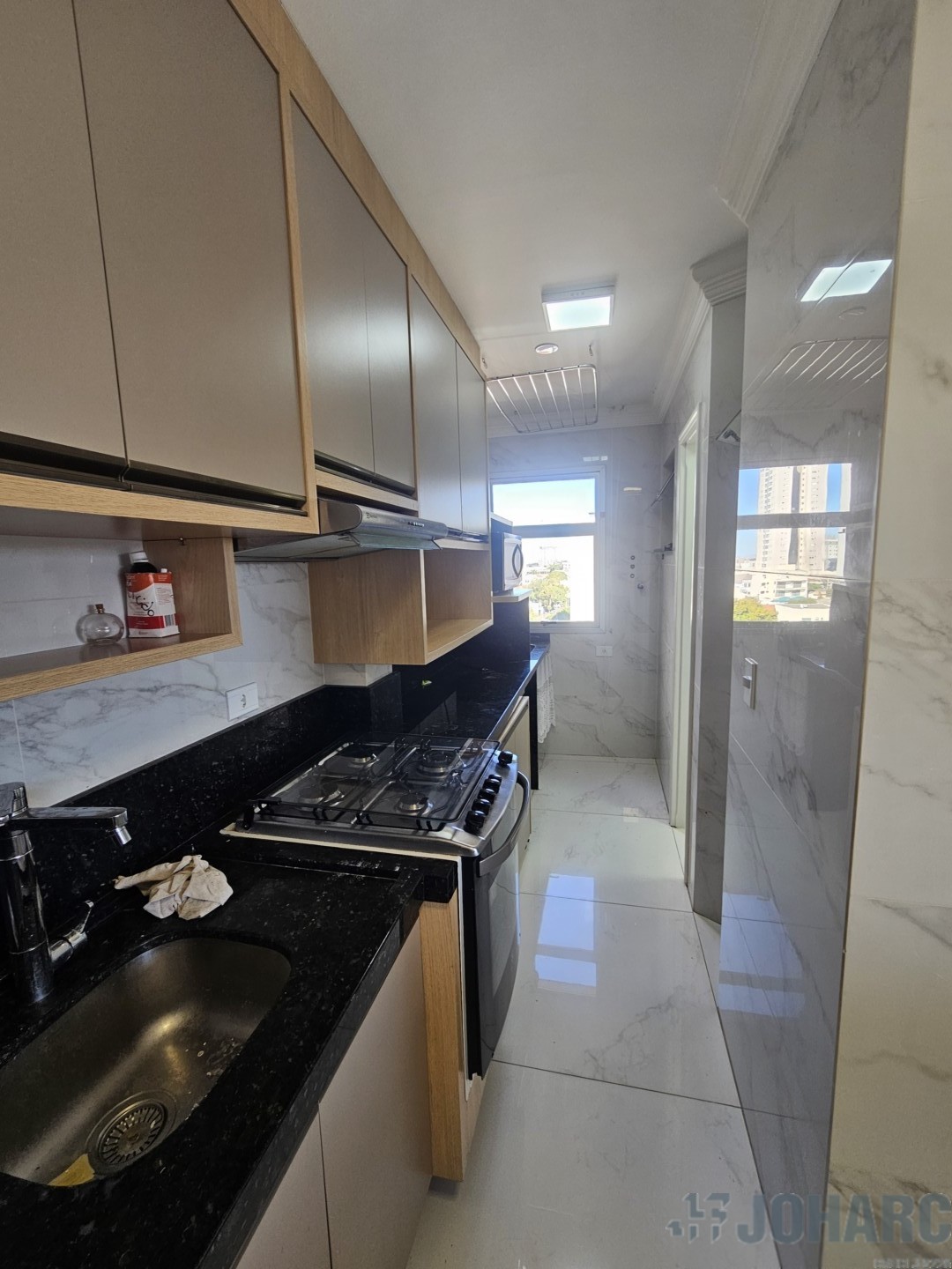 Apartamento para locacao no Centro em Apucarana com 0m² por R$ 2.600,00