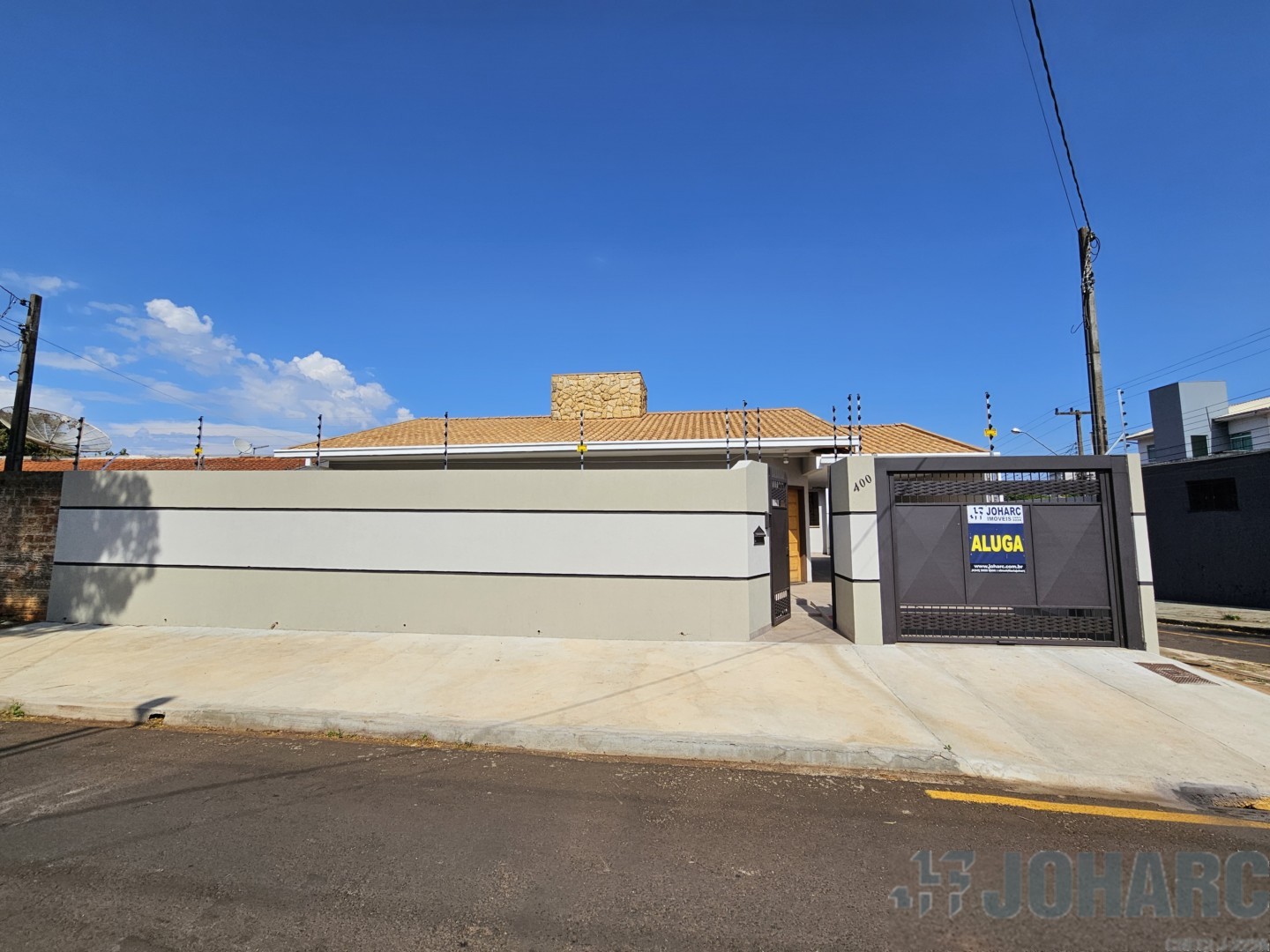 Casa Residencial para locacao no Centro em Apucarana com 320m² por R$ 2.500,00