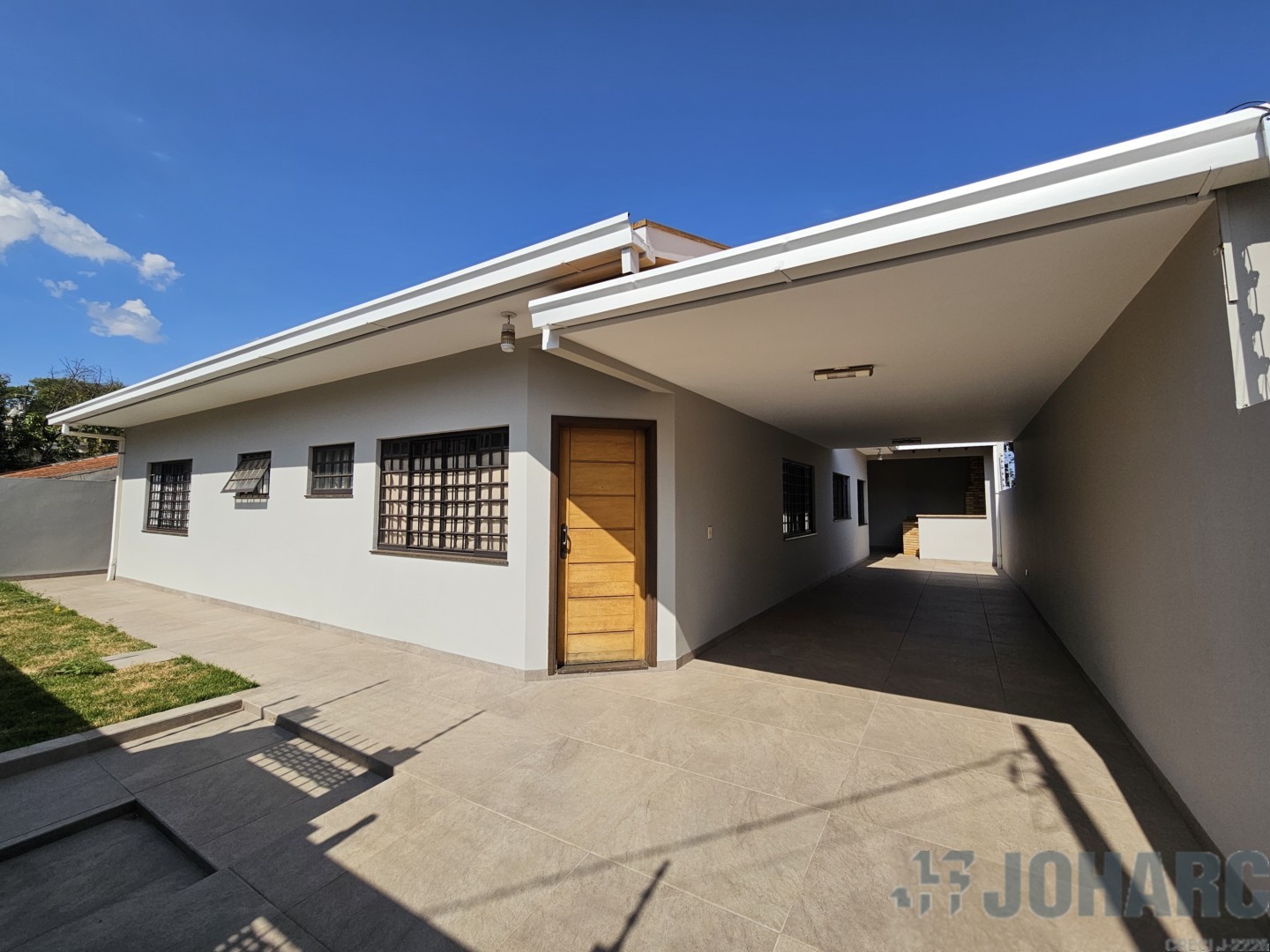 Casa Residencial para locacao no Centro em Apucarana com 320m² por R$ 2.500,00