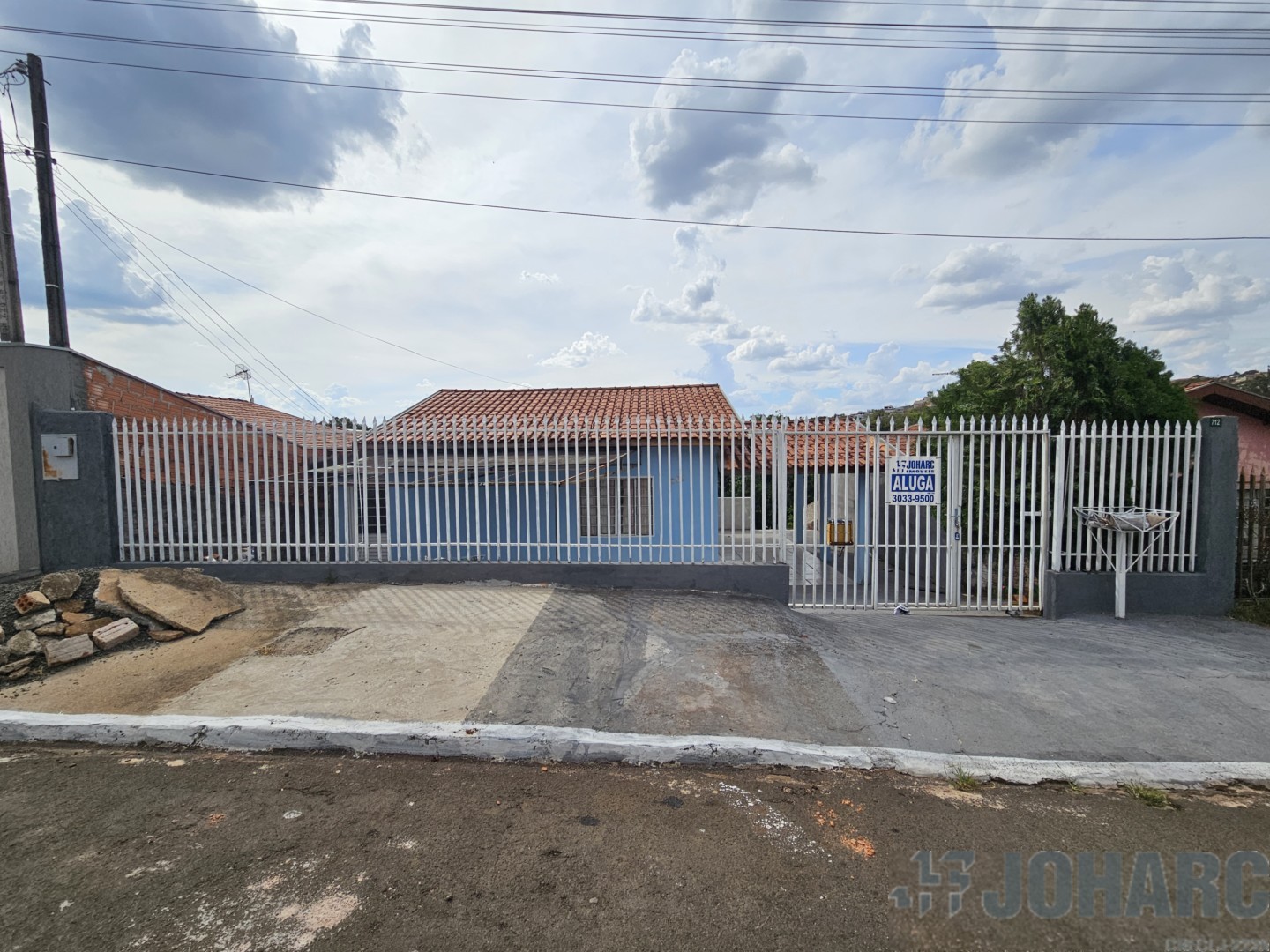 Casa Residencial para locacao no Jardim Catuai em Apucarana com 360m² por R$ 850,00