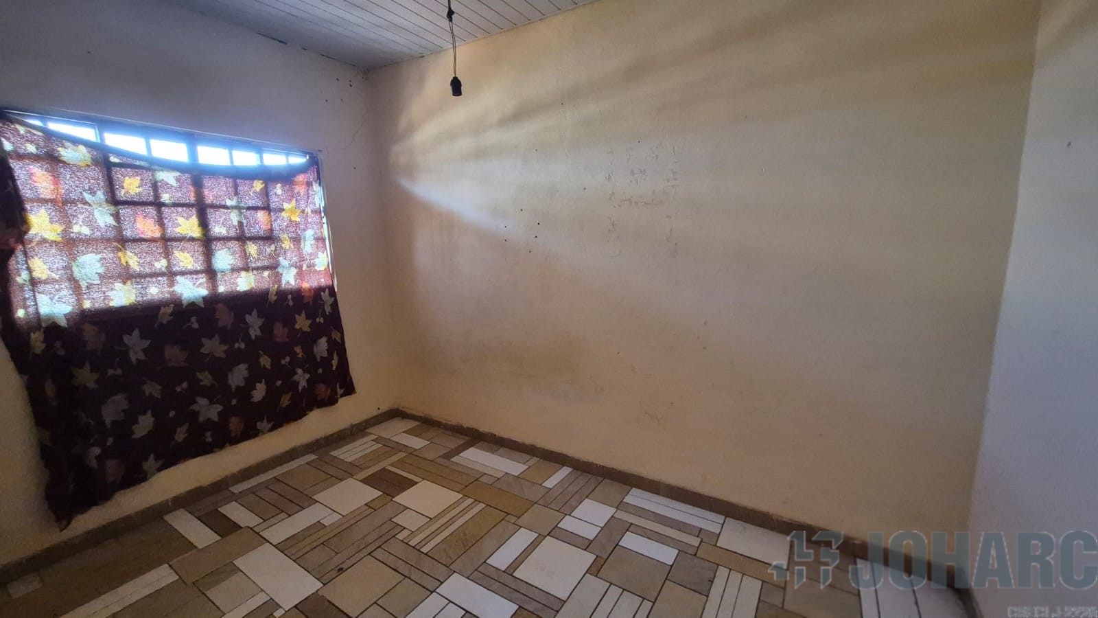 Casa Residencial para venda no Jardim Santos Dumont III em Apucarana com 200m² por R$ 85.000,00