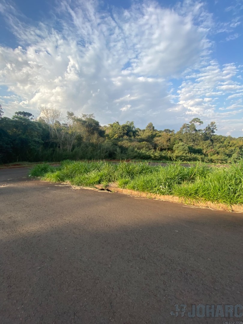 Terreno para venda no Conj Hab Fariz Gebrim em Apucarana com 191,25m² por R$ 38.000,00