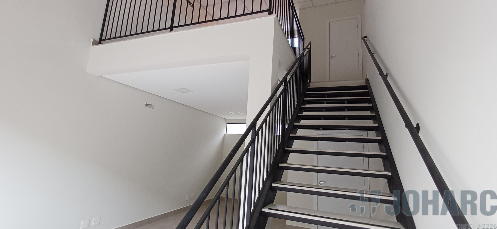 Sala Comercial para locacao no Jardim Sao Pedro em Apucarana com 0m² por R$ 2.100,00