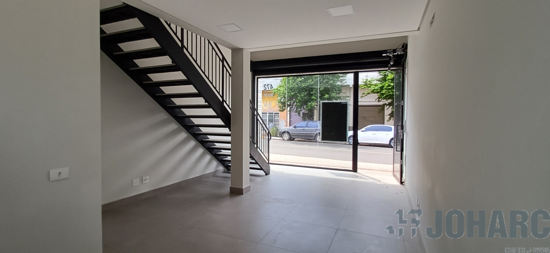 Sala Comercial para locacao no Jardim Sao Pedro em Apucarana com 0m² por R$ 2.100,00