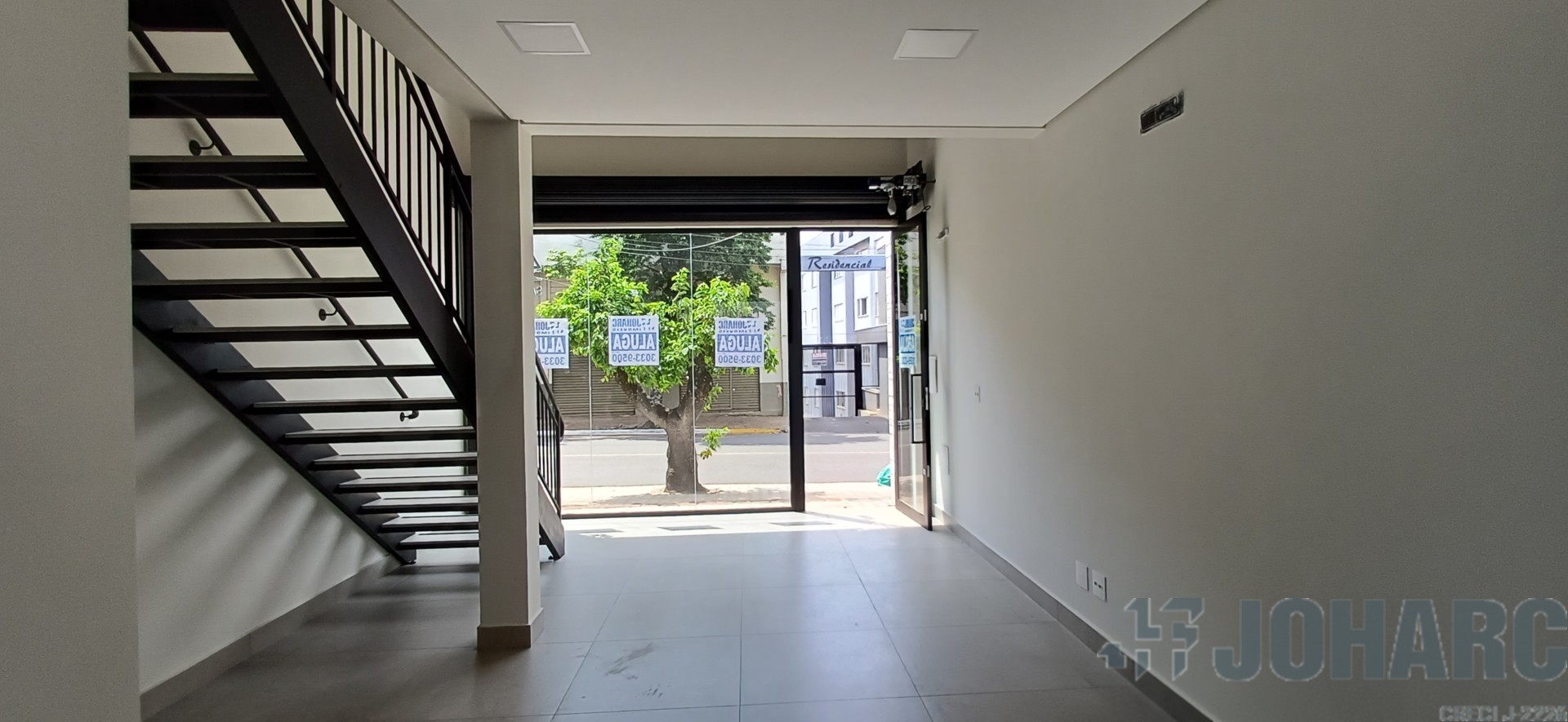 Sala Comercial para locacao no Jardim Sao Pedro em Apucarana com 0m² por R$ 2.100,00