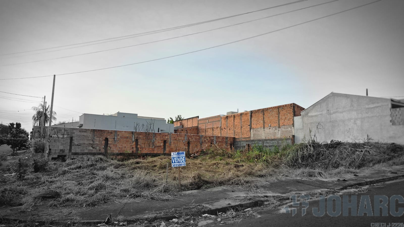 Terreno para venda no Residencial Parque da Raposa III em Apucarana com 262,19m² por R$ 29.000,00