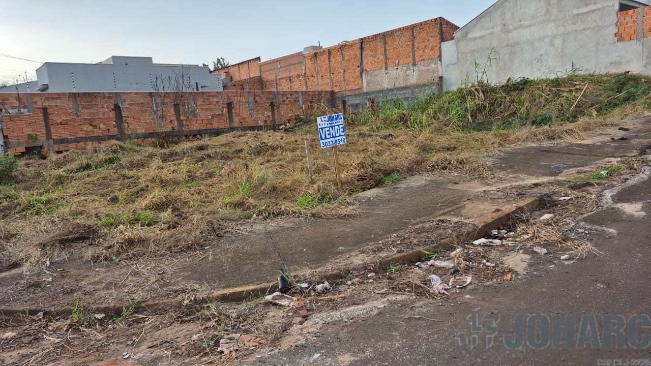 Terreno para venda no Residencial Parque da Raposa III em Apucarana com 262,19m² por R$ 29.000,00